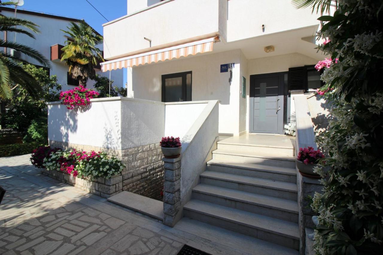 Apartments Sabina Пореч Экстерьер фото